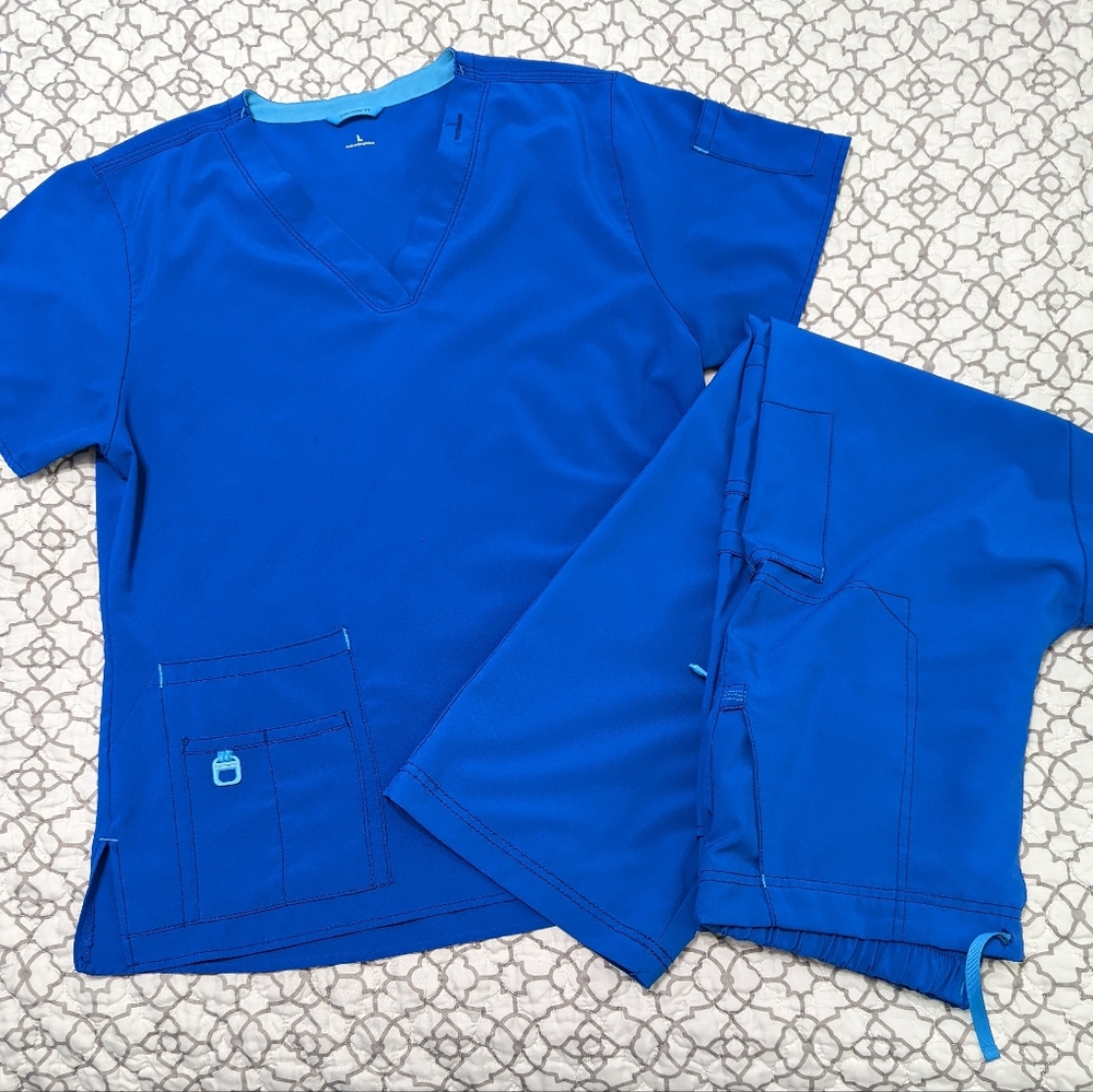 Carhartt Cross-Flex Utility Scrub set